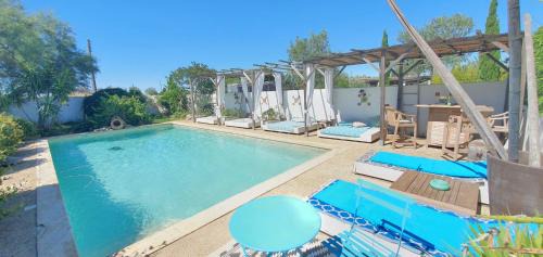 Vestric-et-Candiac House | Escape to Terre de Boheme: Oceanfront Retreat Awaiting You