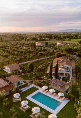 Castagneto Carducci Resort | Discover the Serenity of Terre dei Ghelfi Country Resort