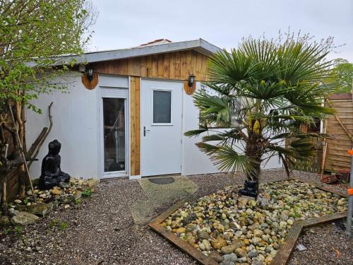 Longfosse Apartment | Exceptional Terre et Mer: Family-Friendly Retreat Awaits
