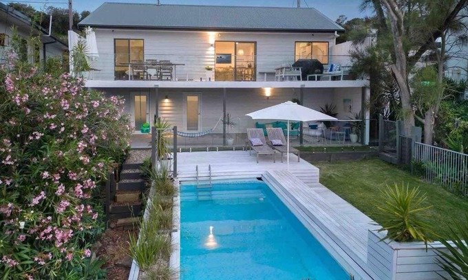 Terrigal House | Experience Terrigal Beach House: Oceanfront Bliss Awaits