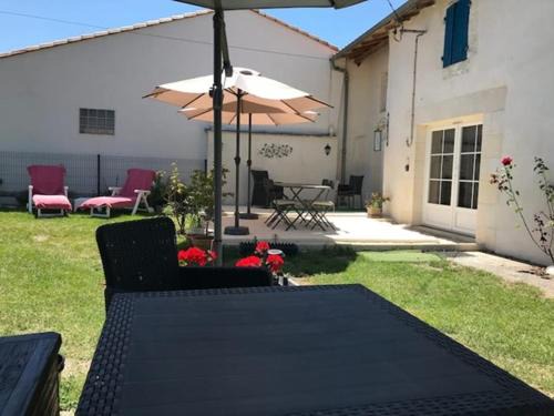 Brie-sous-Mortagne Bed & Breakfast | Relax at Tess Cottage – Family-Friendly with Top Reviews!