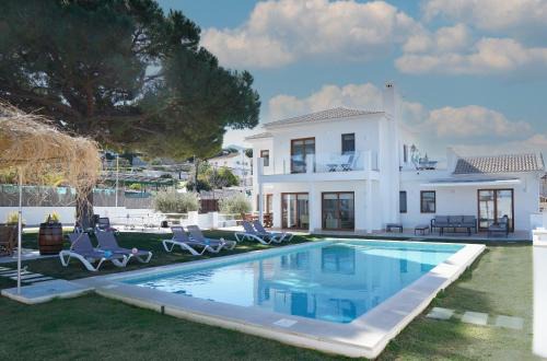Pinos de Alhaurin Villa | Experience TESS Villa Maria: Family-Friendly with Pool Access