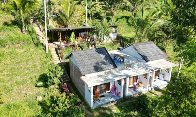 Tetebatu House | Discover Tetebatu Fullmoon: Oceanfront Retreat with Spa