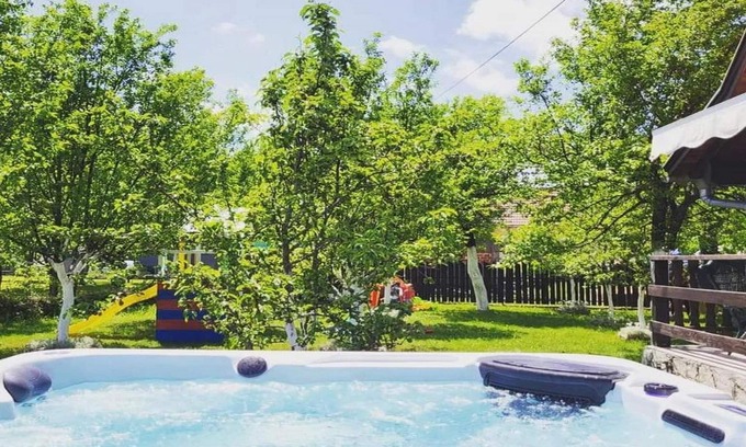 Saborsko House | Discover Tetina Kuća: Guest Rated 10/10 with Spa & Hot Tub