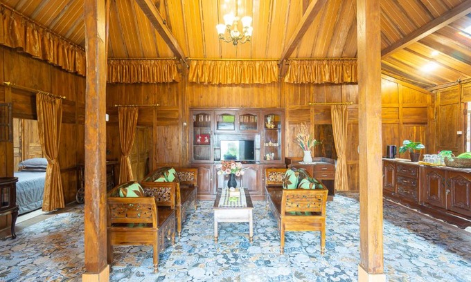 Ngaglik Villa | Child-Friendly Tetra Homestay by Bukit Vista Awaits You