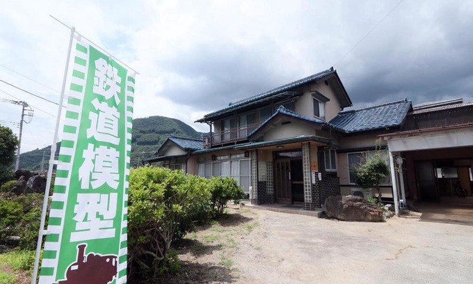 Kofu House | Unforgettable Tetsu no YA Guesthouse for Railfans