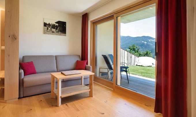 Feldthurns Apartment | Unforgettable Stay at Teutenhofer Kirsche - Perfect for Families