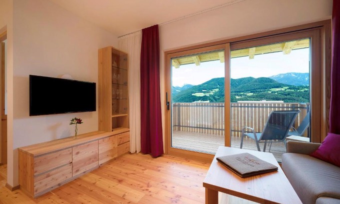 Feldthurns Apartment | Perfect Getaway at Teutenhofer Zwetschge - 10/10 Guest Rated