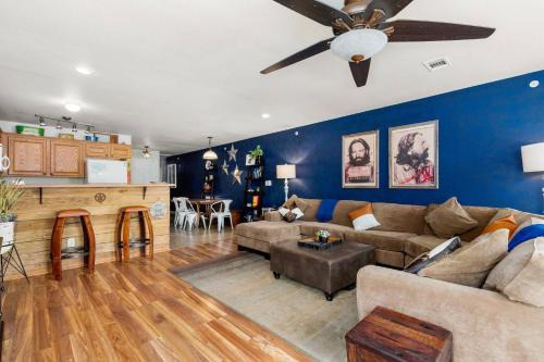 New Braunfels House | Discover Texas Two-Step at Waterwheel: Family-Friendly Retreat