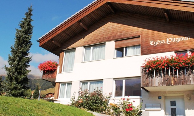 Sedrun Apartment | Lake View Retreat at Tgèsa Pitgmun Aufdenblatten