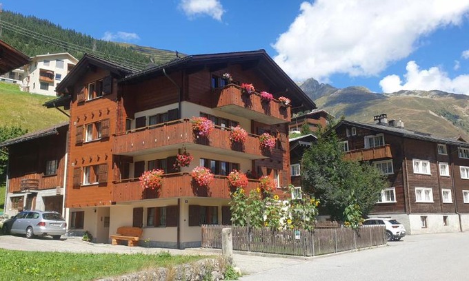 Tujetsch Apartment | Discover Tgèsa Putnengia: Pet and Child Friendly Escape