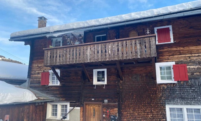 Sedrun Apartment | Discover Tgesa Frena: Family-Friendly Retreat with Kitchen