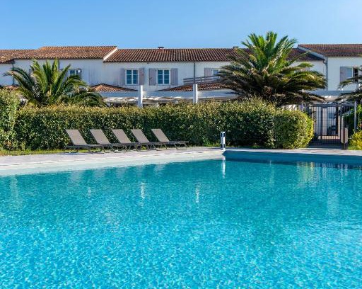 Ars-en-Re Hotel | Relax at Thalacap Île de Ré - Spa & Pool Retreat