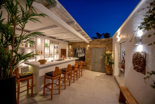 Kalafatis Apartment | Pet-Friendly Thalasses Villas with Oceanfront Views