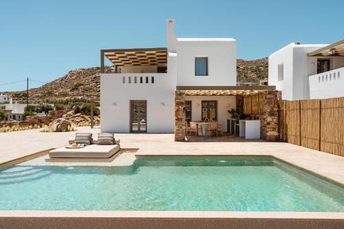 Naxos Villa | Indulge in Thalelion Villas with Private Pool & Jacuzzi