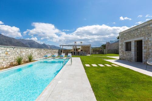 Mylopotamos Villa | Discover Thalmargia Villas: Peaceful Retreat with Ocean Views