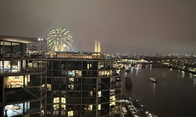 Nine Elms Apartment | Elegant Thames Riverside Apartment in London's Zone 1