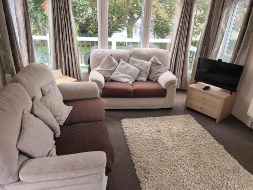 Isle of Grain Apartment | Thames view at Kent Coast Holiday Park