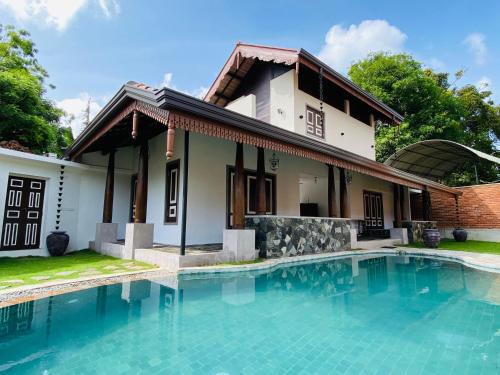 Tangalle Villa | Seaside Serenity at Thaprobana Villa Tangalle, Rated 9.8/10