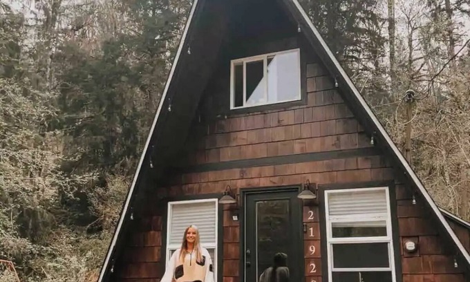 Gold Bar Cabin | Escape to That PNW Cabin: A Photographer's Dream Retreat