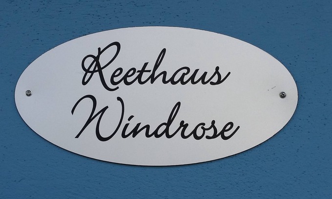 Borgerende House | Oceanfront Thatched Cottage "Windrose" - Rated 10/10!