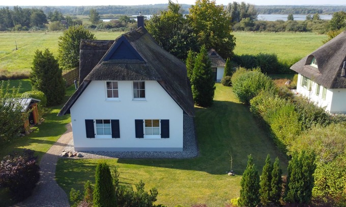 Borgerende House | Thatched roof house Reet am See