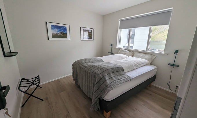 Isafjordur Bed & Breakfast | Discover The Ísafjörður Inn: Family-Friendly Retreat