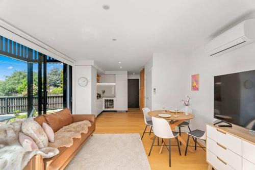 Albert Town House | The 1 With The View