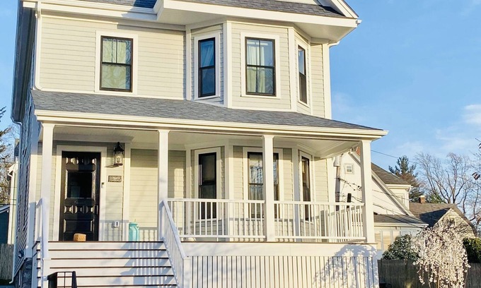 West Roxbury House | Historic 1880 House: Walk to Stores, Park & Enjoy Breakfast