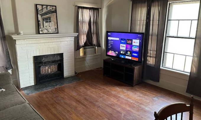 Wichita Falls Apartment | Explore The 2408 Apartment E: Family & Pet Friendly Stay