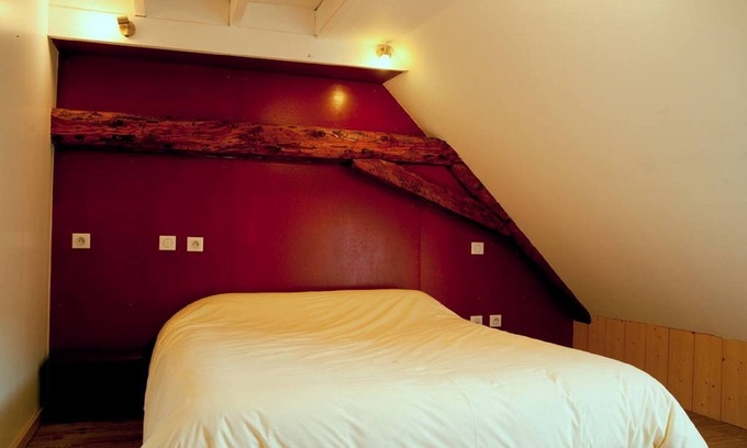 Le Sappey-en-Chartreuse Cottage | Ideal Getaway at The 3 Ears Gîte for Family Fun