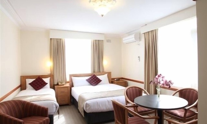 Katoomba Hotel | Explore Comfort at The 3 Explorers Motel - Top Amenities Await