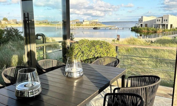 Ouddorp House | Family-Friendly Villa Super VIP with Ocean Views & Terrace