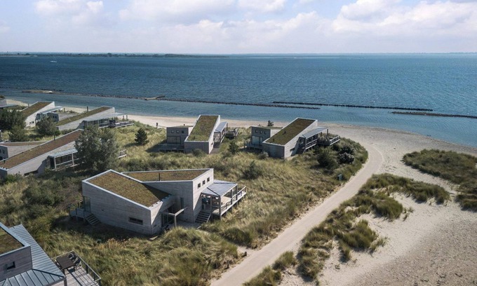 Ouddorp House | Family-Friendly Villa with Ocean and Lake Views