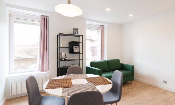 Jarny Apartment | Experience Comfort at the 4* Rose Dragée Apartment