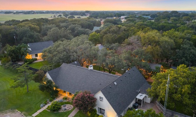 Crawford House | Relax at The Gathering House: Poolside Retreat Near Waco