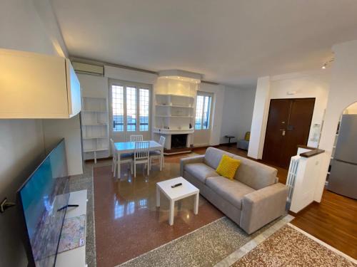 San Giovanni Apartment | The 7th