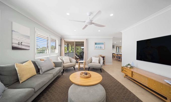 Shelly Beach House | The Acacia Family Getaway in Shelly Beach