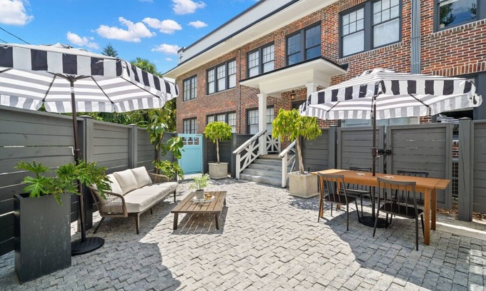 Hyde Park Apartment | The Adaline 5 by Brightwild Classy Hyde Park Apt