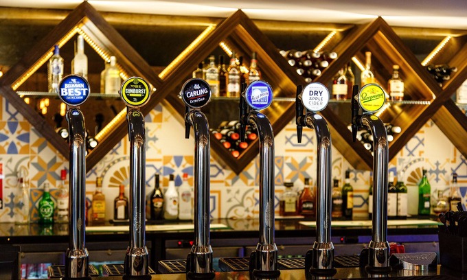 Crossford Hotel | Discover Comfort at The Adamson Hotel with Family-Friendly Amenities