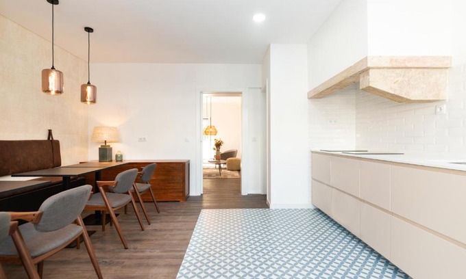 Falca House | Comfortable Albuquerque Suites with Kitchen Amenities