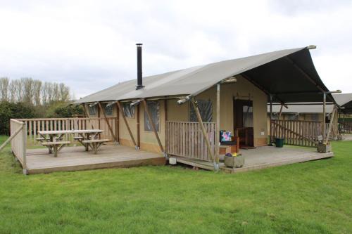 Olney House | Pet-Friendly Haven at The Alpaca - Rated 9/10 by Guests