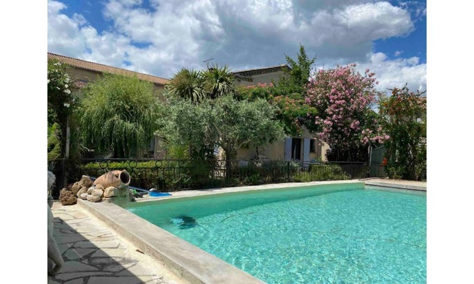 Rognonas Apartment | The Alpilles, Avignon, Arles