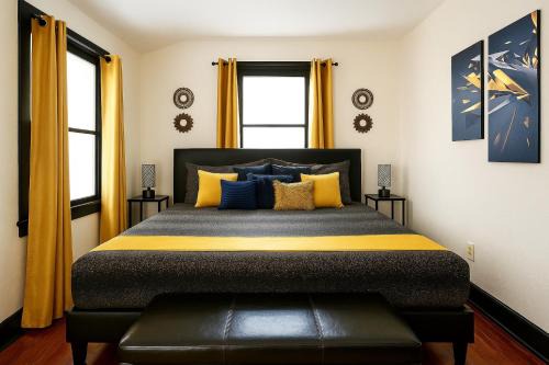 Cleveland House | Discover The Amber Retreat - Family-Friendly Comfort Near Downtown