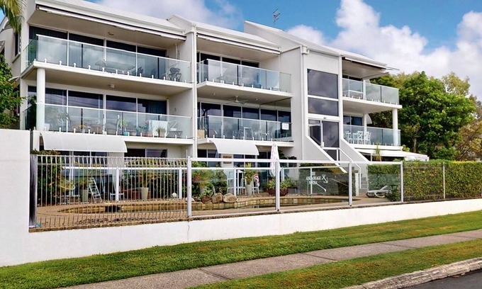 Noosaville Apartment | Discover Scenic Views at The Anchorage Noosa River