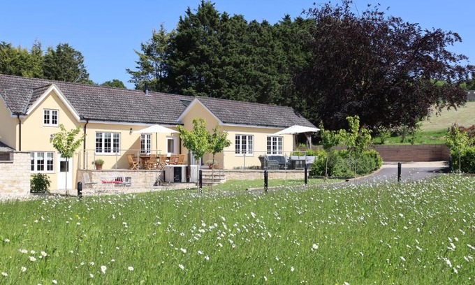 Chippenham House | Discover The Anchorage Nables Farm: Family-Friendly Retreat