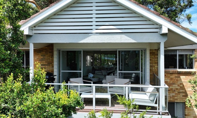 Hawks Nest House | The Anchorage Retreat