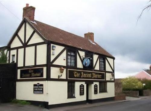 Nether Stowey Hotel | Discover The Ancient Mariner: 4-Star Oceanfront Retreat
