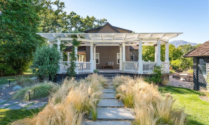 Calistoga House | Relaxing Retreat at The Anderson House Calistoga