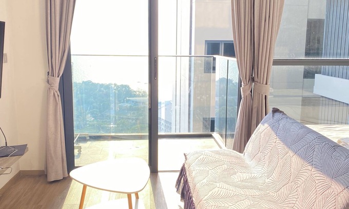 Pratumnak Hill Condo | Ocean View Retreat at The Andromeda Condominium